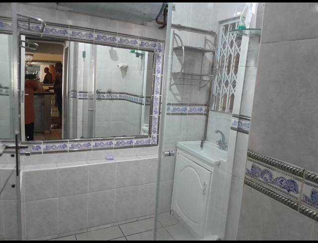 1 BEDROOM PROPERTY TO RENT IN NORTH BEACH